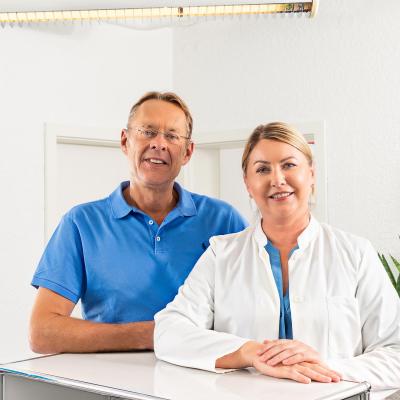 Aufnahme beider Zahnärzte Dr. Stephen und Agnes Böhm